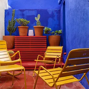 https://appartement-5-climatise-avec-terrasse-au-quartier-le-panier.fr-provencehotel.com