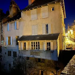 https://au-pont-vieux.midi-pyreneeshotels.com